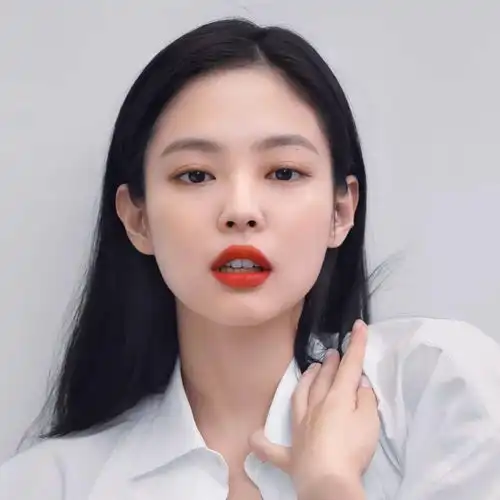 16岁女生遮脸头像宝儿
