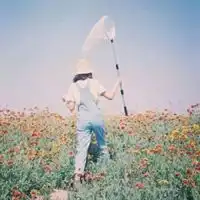 微信图片蓝天碧海女生背影微信头像图片大全