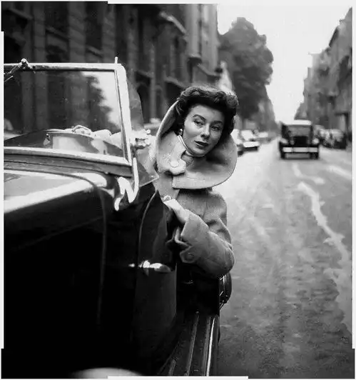 法国摄影师镜头下的50年代复古美人,优雅高贵让人心醉