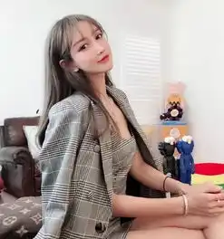 她整容15年,花了几百万,自称要整到80岁,如今美得让人嫉妒吴晓辰