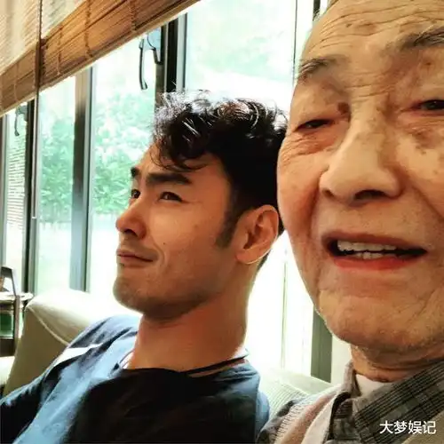 2年前才送别奶奶,阮经天亲曝97岁爷爷离世幸福又悲伤