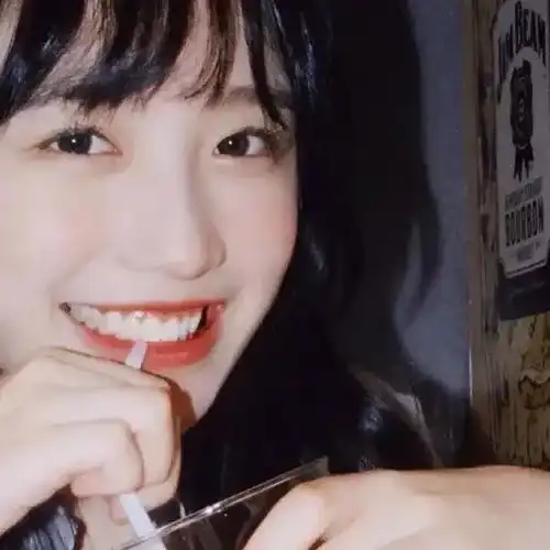 头像颜值很高的优质女头