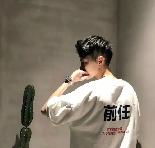 含鹿的女生头像男生