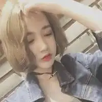 qq头像女生短发带帽乌克