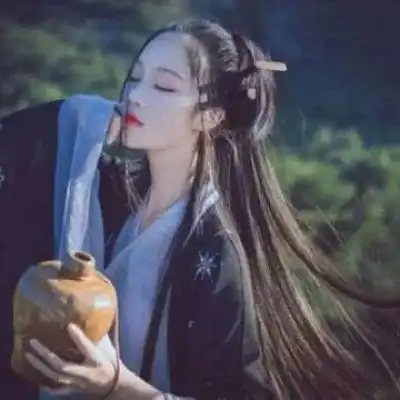 风吹十里一见倾心,转身百里再见无期