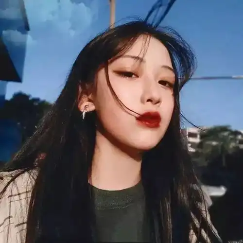 头像所有热泪盈眶的瞬间我想起的都是你的脸