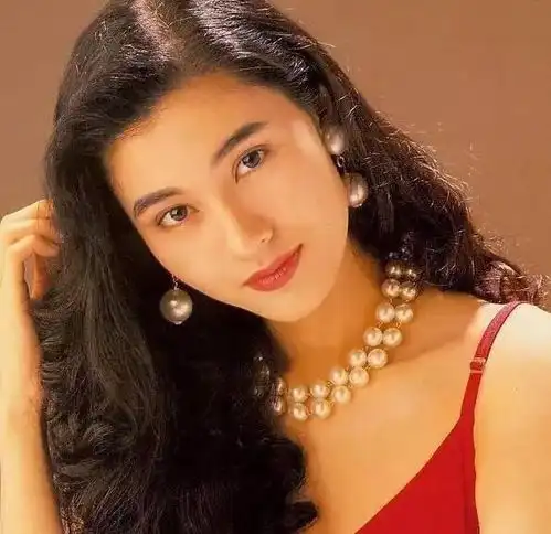 为什么日本女星笑起来总是那么甜