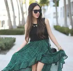 仙气飘飘的燕尾裙,让小仙女集万千风情于一身