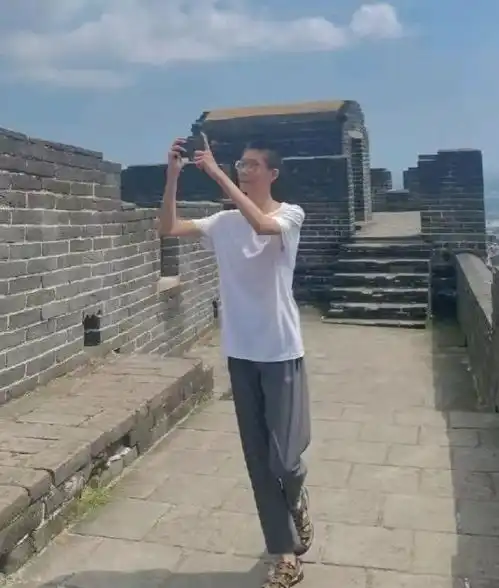 15岁爬山男孩被爆已遇难,家属头像变黑,失踪地曾有两女孩遇害