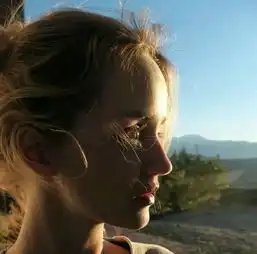 心里特别难受的句子,总有一句戳中你的心窝