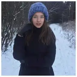 俄罗斯美女几乎什么也没做,就成了韩国的网红,上万男子加她好友