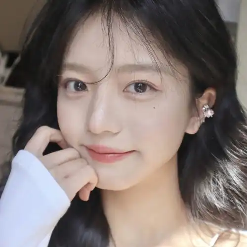 精选优质温柔小众好看女生头像18