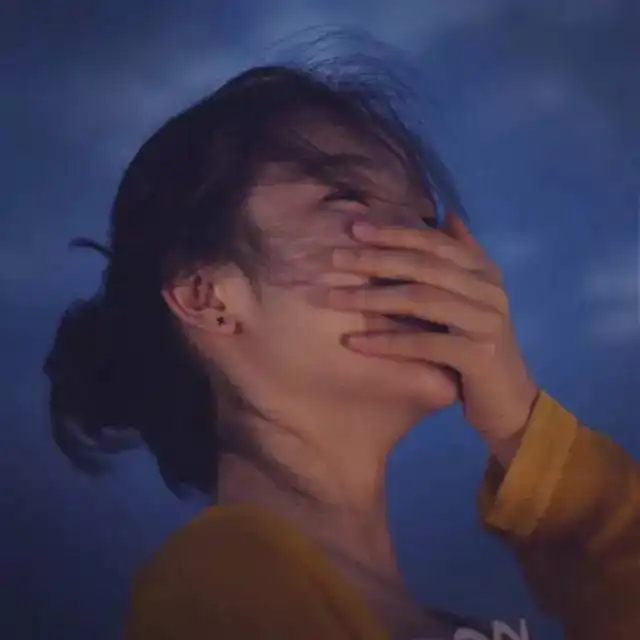 头像冷漠女真人口罩