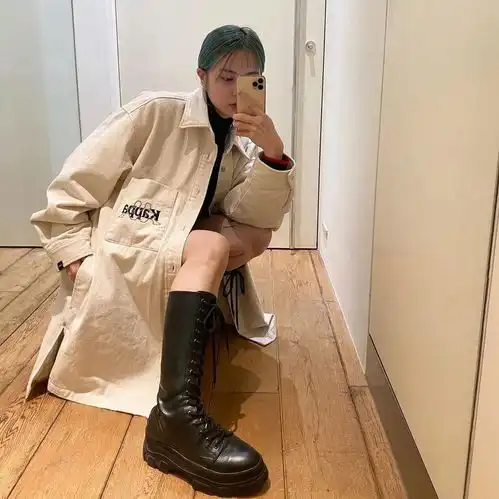 潮搭汇丨粉毛鼻钉酷女孩日本模特的秋冬暗黑风