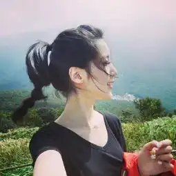 丈夫找情人抛弃妻子,多年后再见到妻子时,彻底傻了