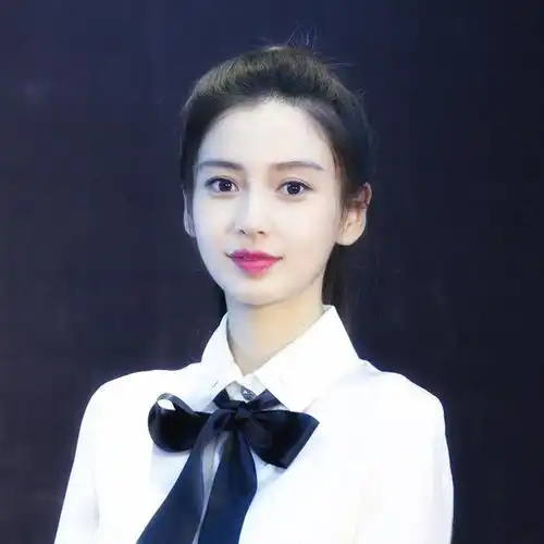 女生穿衬衫要不要塞进裤子不要纠结,看看马伊琍,杨颖为你示范