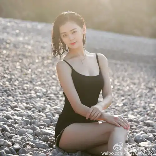 组图北影小仙女晒清新写真灵动可爱秀长腿