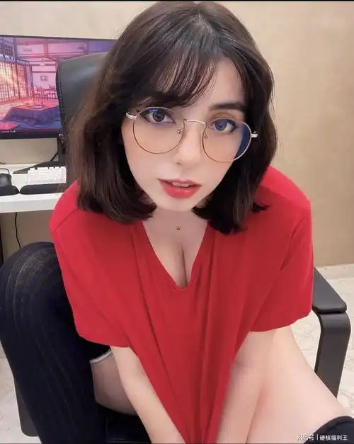 呆萌可爱大眼睛,青春童颜眼镜娘