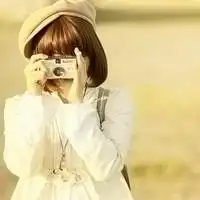 qq女生戴帽子全身头像