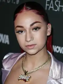 今日图集叛逆少女bhadbhabie