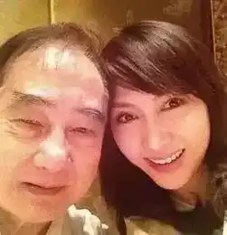 女星老爸哪家帅佟丽娅老爸赛潘安