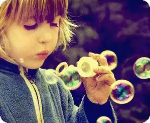 谁有小孩qq图像啊,提供点