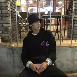 快手清晰头像女生刁姓