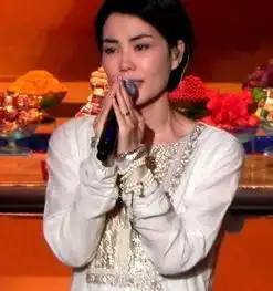 佛系90后代表窦靖童其实她只是和王菲一样,不走寻常路