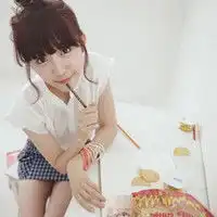 调皮个性的女生qq头像我用心跳弹奏的悲伤音符2