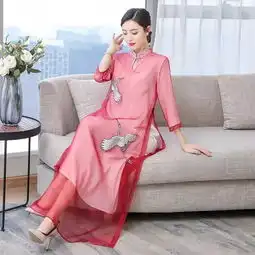 入春后上架一款女装,叫旗袍裙,显白显嫩,去赏春美过桃花