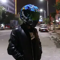 摩托车头盔男女全盔冬跑盔个性双镜片机车赛车蓝牙头盔四季lvs,一品好特惠