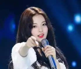 颖儿力挺杨超越存在戾气讨人喜欢