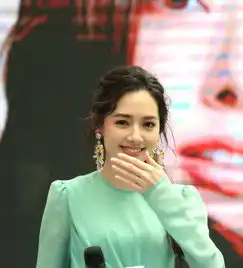 郭碧婷定婚后美得真高调,鱼尾编发造型搭一袭薄荷绿连衣,美极了