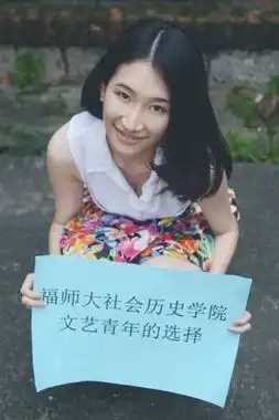 武汉状元哥表白被拒被赞霸气网友爱情也要上下求索