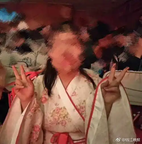 15岁女孩头像图片可爱负