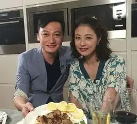 周海媚陶大宇相聚亲自下厨老牌古装美女引怀念
