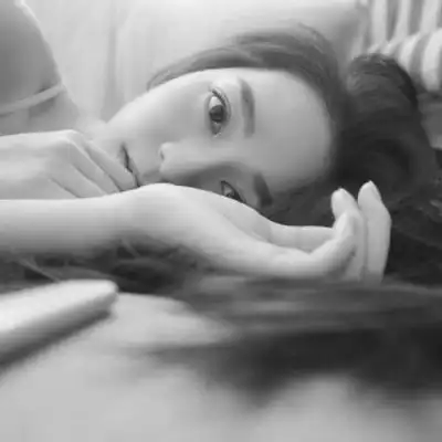 2020高冷伤感女神头像,心太累了以为失去了一切