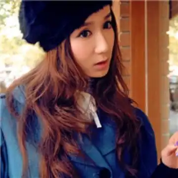 美丽的帅气女子娄艺潇