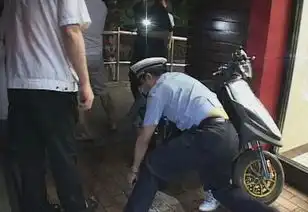 3名嚣张男殴打陌生女孩边称自己有背景边揍警察