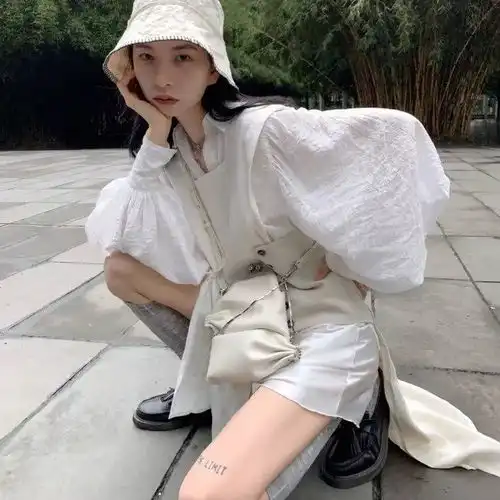 微信头像女真人可爱衣服