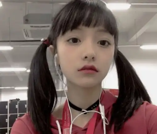 初中女生要注意,这样的行为会让男生很喜欢,却让班主任很反感