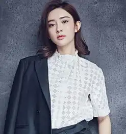 孟子义风格多变,活力无限,尽显其少女姿态