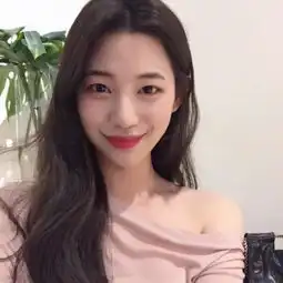 侧脸长发唯美头像女卷发