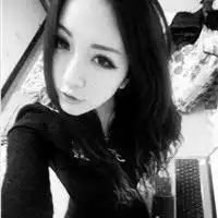 qq头像女生黑白色侧面qq