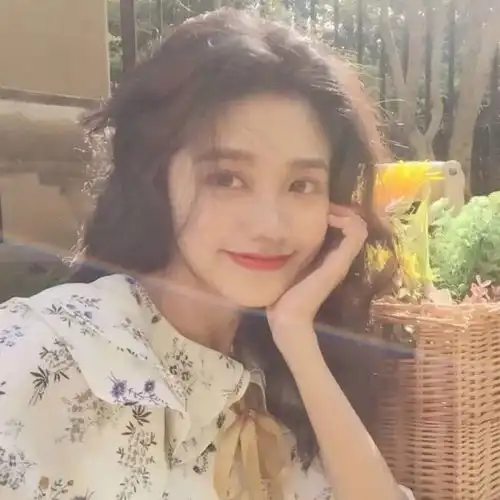 女生头像远方