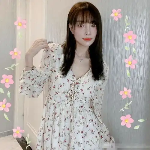 碎花头像女李小璐