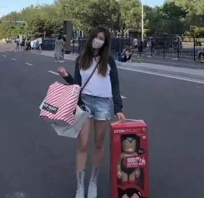 27岁女研究生择偶观走红,男网友灵魂拷问人家凭什么跟你