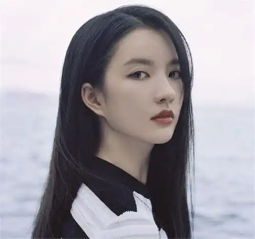 硬糖少女成员学历有多高张艺凡王艺瑾还行,而她厉害了