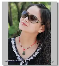 正午阳光下拍美女