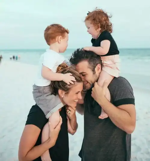 父母离婚和吵架,哪个更伤害孩子